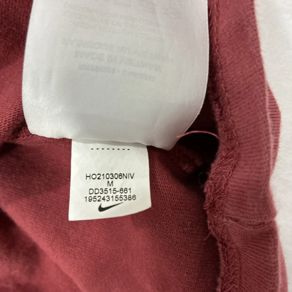 Nike Tee Zero Gravity 1972 Moon Walk Loose Fit Heavy Red‎ T-Shirt Men's Medium